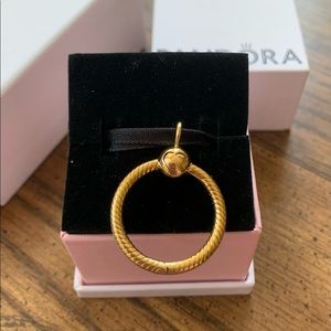 Pandora Shine (gold) “O” Pendant Carrier